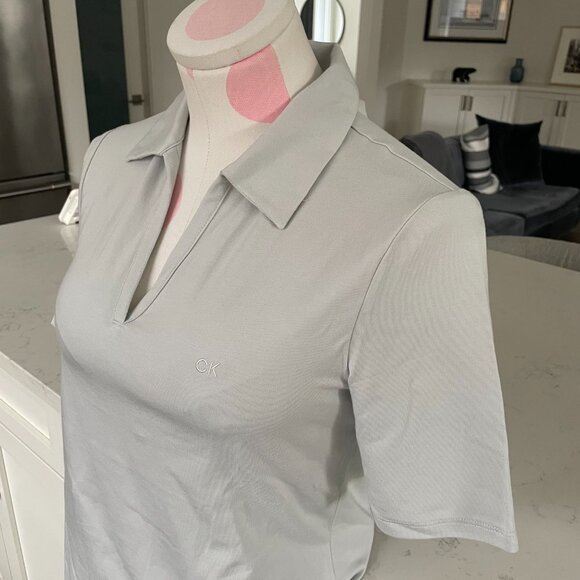 Calvin Klein Jeans SS Collared V Neck Cotton Modal Top Soft Neutral Grey Sz S - Picture 2 of 14
